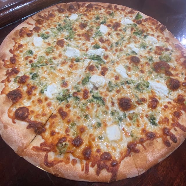 Ricotta Broccoli & Fresh Garlic Pizza.